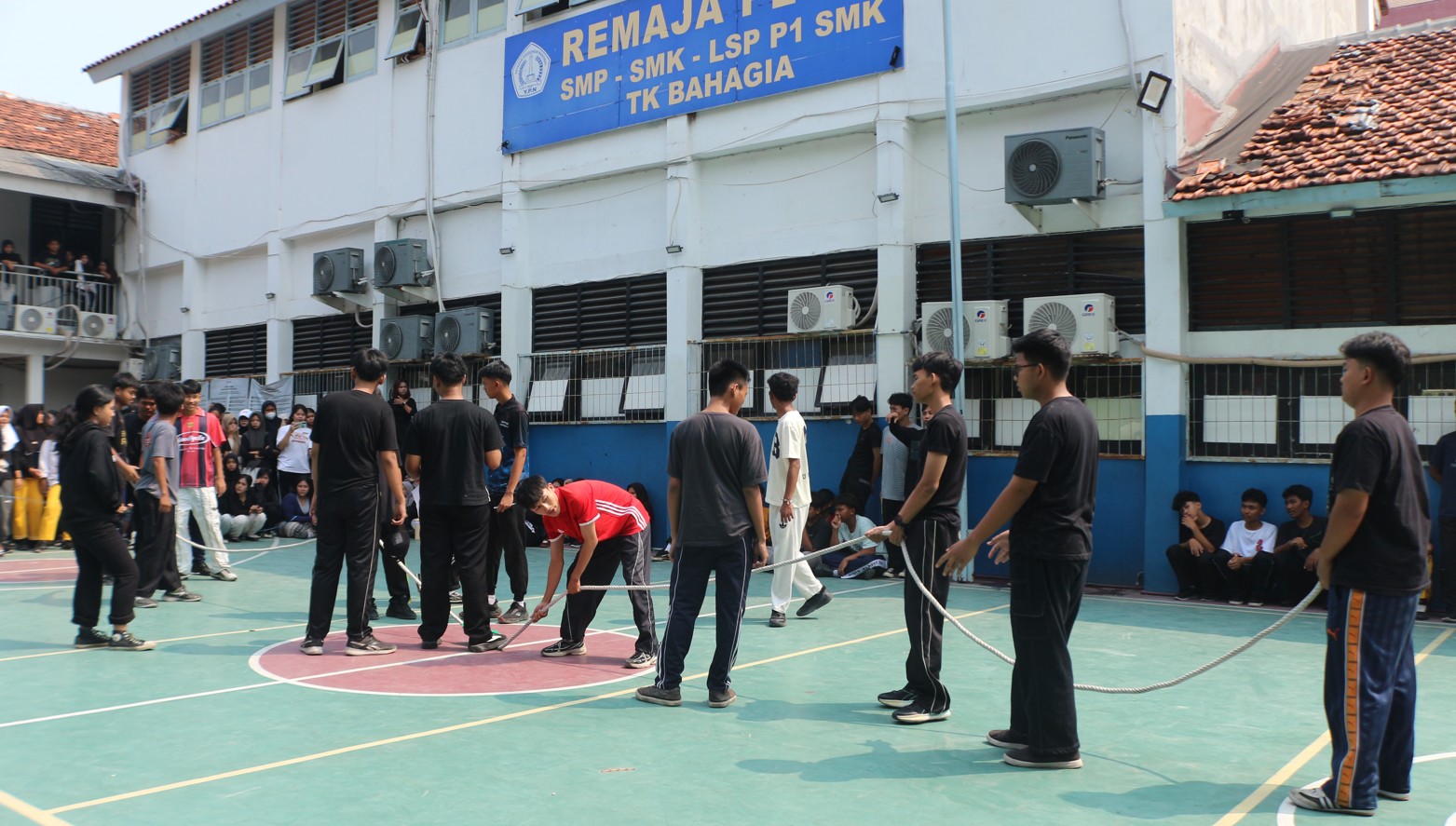 Semarak Lomba HUT RI ke-81 di SMK Remaja Pluit